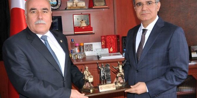 Vali Tapsız’dan Esnaf Ve Sanatkarlar Odaları Birliğine Ziyaret