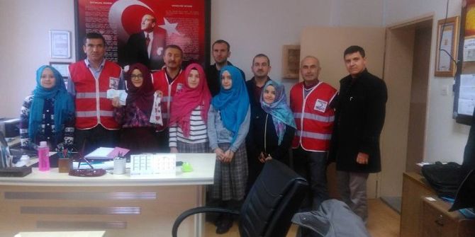 İmam Hatip Ortaokulu Öğrencilerinden Halep’e Yardım