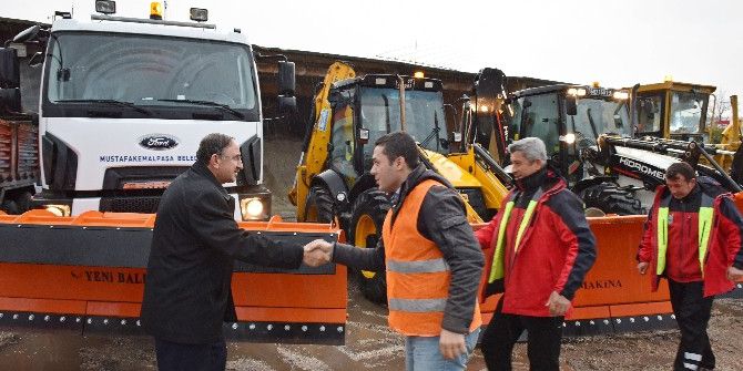 Mustafakemalpaşa Karla Mücadeleye Hazır