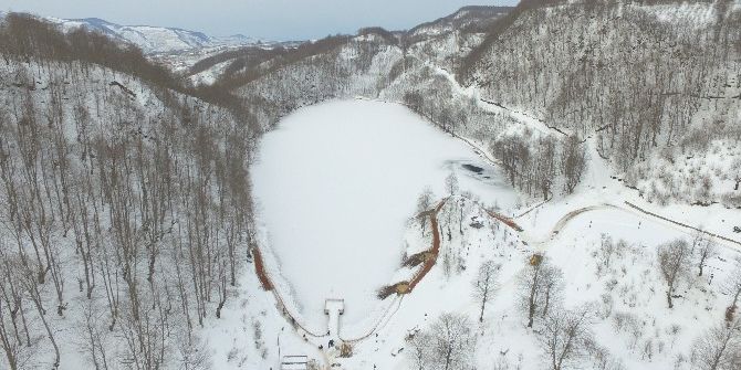 Ulugöl Buz Tuttu, Vali Üzerinde Yürüdü