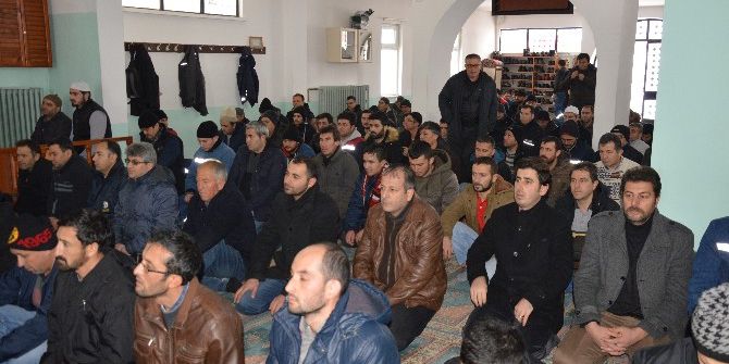 Eti Maden Kırka Bor İşletmesi Camisinde Şehitler İçin Mevlit Okutuldu, Lokma Tatlısı Dağıtıldı