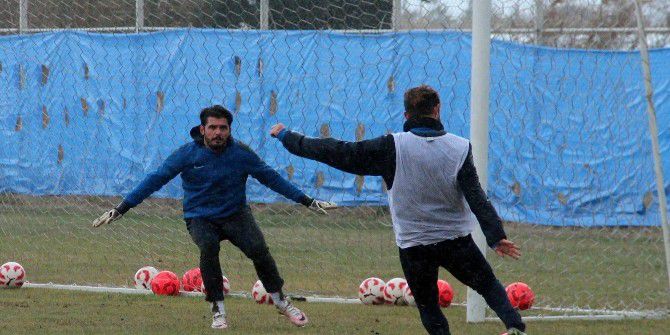 Balıkesirspor Ligin İlk Yarısını 3 Puanla Kapatmak İstiyor