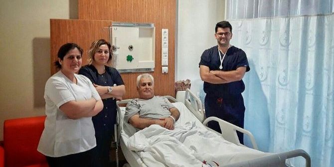 Ağzından Alınan Parça İle İdrar Yoluna Yama Yapıldı