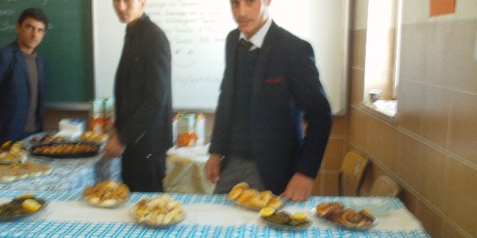 Öğrencilerin “1 İz” Kampanyasına Yoğun İlgi