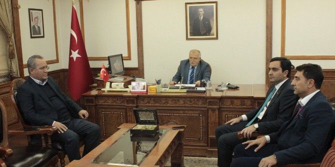 Belediye Ve Valilikten Kırşehirspor’a 175 Bin Liralık Destek