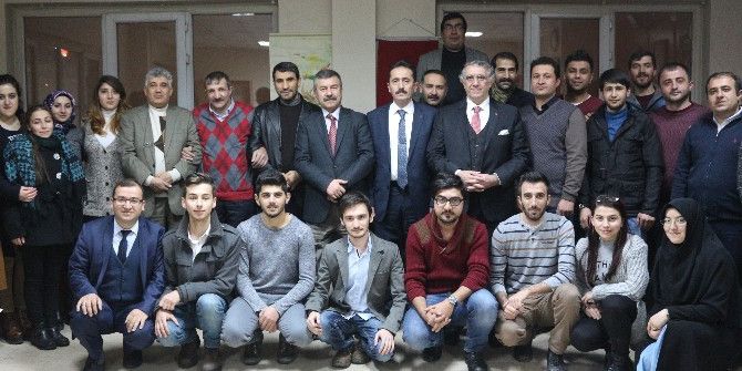 Güneş Vakfı’nda “Orta Asya’dan Anadolu’ya Oğuz Boylarının Taşıdıkları İzler” Konferansı