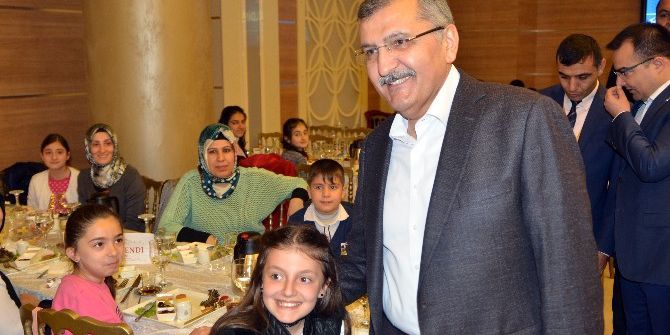 Başkan Murat Aydın, Bilge Nesil İle Kahvaltıda Buluştu