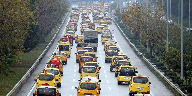 Taksici Ve Servisçilerden ‘Teröre Lanet’ Konvoyu