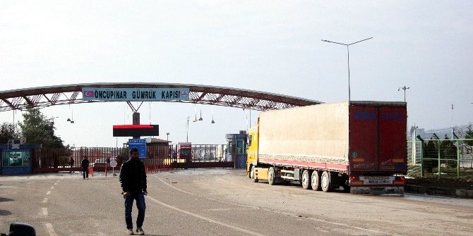 Öncüpınar Sınır Kapısında Tır Yoğunluğu