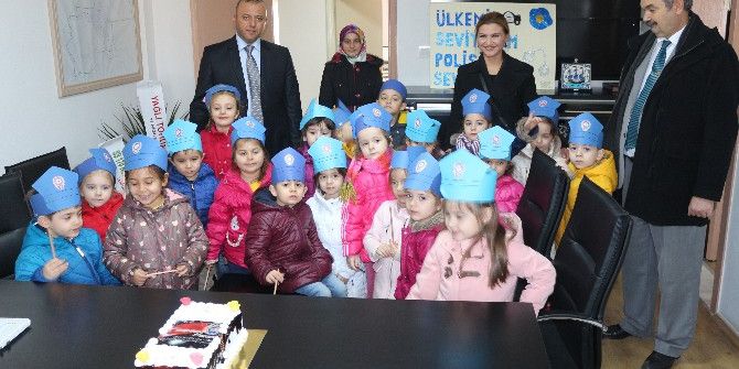 Miniklerden Polislere Anlamlı Ziyaret