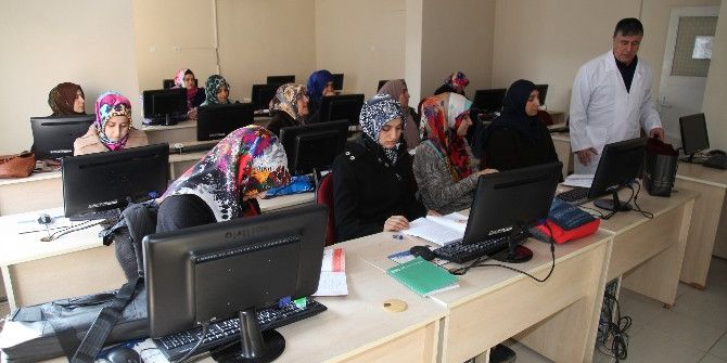 Ebegem Gençlere Desteğini Sürdürüyor