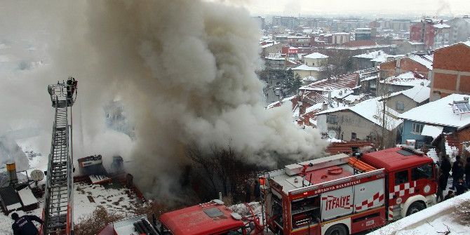 Kütahya’daki Yangında Soğutma Çalışmaları Sona Erdi