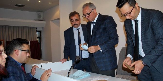 İstifa Eden Üyelerin Yerine, Yeni Üyeler Seçildi