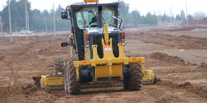 Harran Belediyesi Yağmur Çamur Dinlemiyor