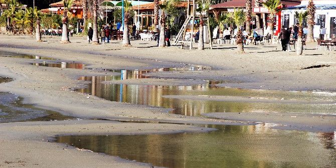 Deniz Suyu 20 Metre Çekildi