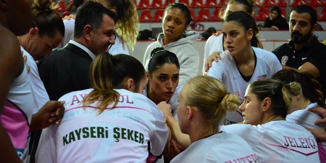 Bellona Agü Spor Ligde 5’te 5 Yaptı