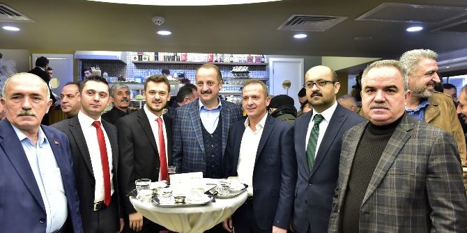 Akgül, Mamak’ta İşyeri Açan Esnafı Yalnız Bırakmadı
