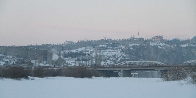 Ardahan’da Sibirya Soğukları Esnafı Vurdu