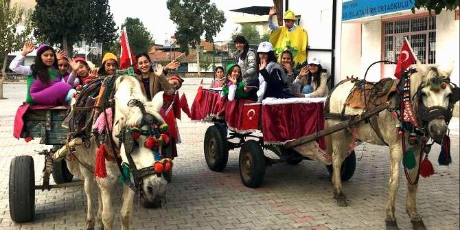 Minikler Diyabete Dikkat Çekmek İçin Kenti At Arabalarıyla Dolaştı