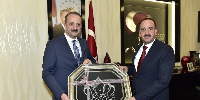 Mamak Belediye Başkanı Akgül, Gölbaşı Belediye Başkanı Duruay’ı Ağırladı