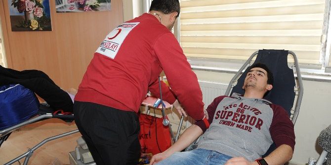 Komek Kursiyerleri Kan Bağışında Bulundu