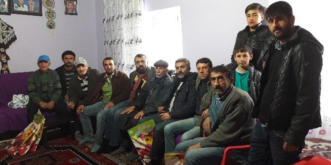 Akın Yetiştiricilerin Sorun Ve Sıkıntılarını Dinledi