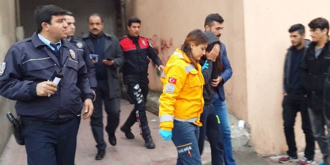 İntihar Teşebbüsünde Bulunan Genç Kız Hastaneye Kaldırıldı