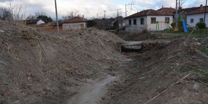 Erdelli Ve Dereköy Dereleri Temizlendi