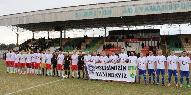 Adıyaman’da Şehitlere Saygı Maçı Düzenlendi