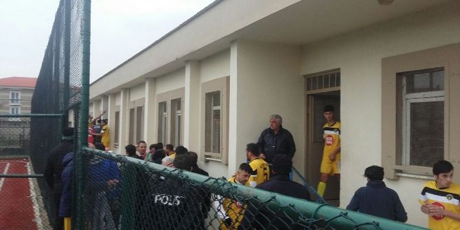 Amatör Küme Maçında Gerginlik