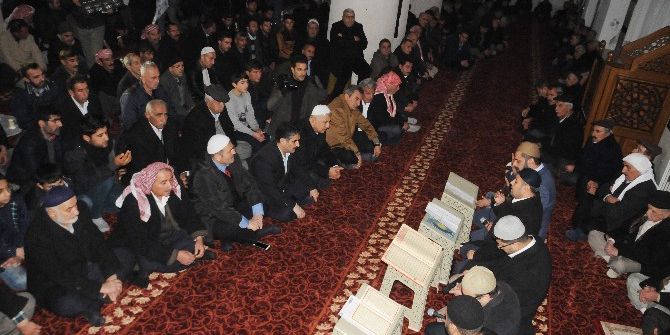 Şerafettin Elçi Mezarı Başında Anıldı