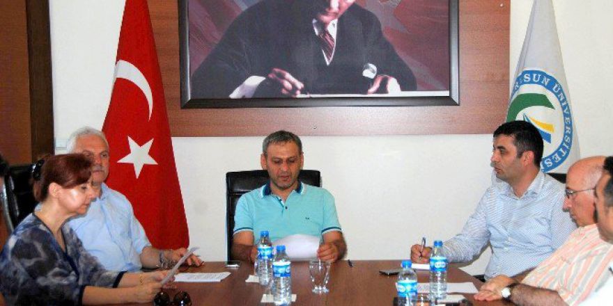 Giresun Üniversitesi Senatosu Darbe Girişimini Kınadı