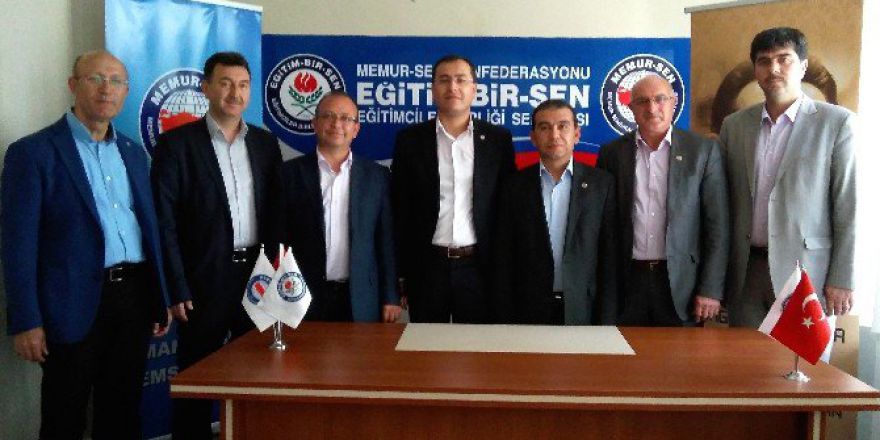 Manisa Eğitim Bir-sen’den Darbe Girişimine Tepki