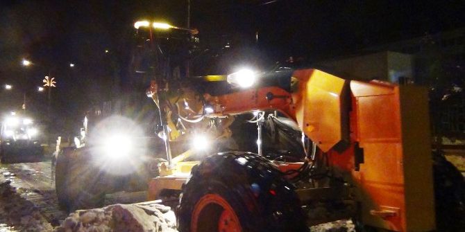 Erciş Belediyesinden Karla Mücadelede Gece Mesaisi