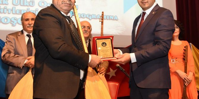 Uşak Ülkü Ocakları, Sarıkamış Şehitleri Konulu “Aşıklar Gecesi” Düzenledi