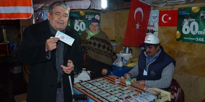 Büyük Çekilişe Günler Kala Milli Piyango Biletlerine Yoğun İlgi