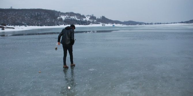 Tokat’ta Gölet Buz Tuttu
