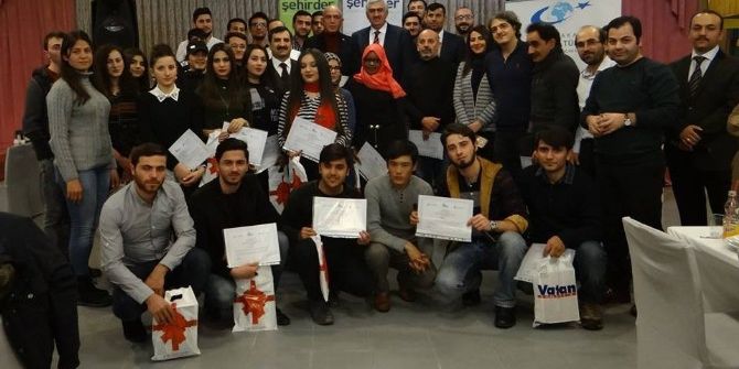 Uluslararası Öğrenciler Sertifikalarını Aldılar