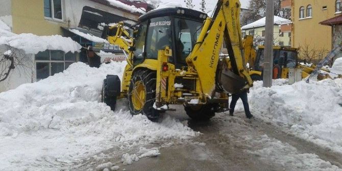 Toroslar’da Kardan Kapanan Yollar Açılıyor