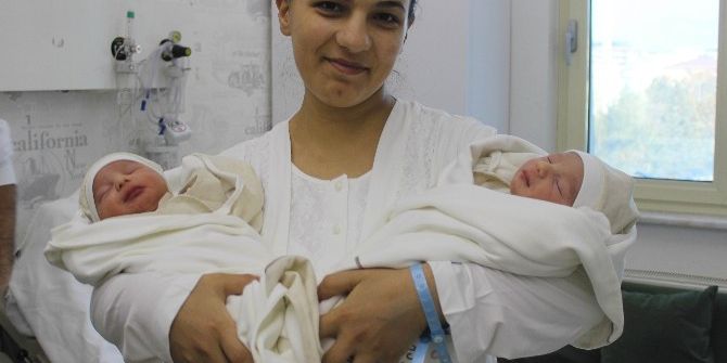 Kontrole Geldi, İkiz Bebek Sahibi Oldu