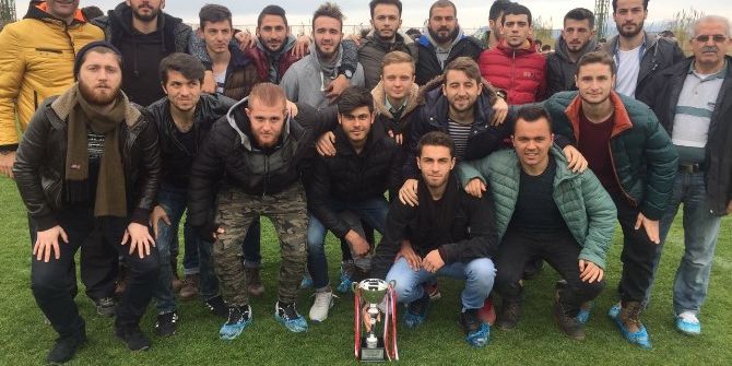 Bilecik Şeyh Edebali Üniversitesi Futbol Takımı Antalya’da İkinci Oldu