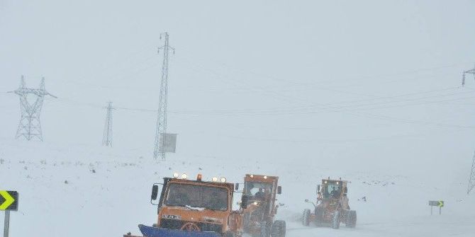 Kars’ta 22 Köy Yolu Ulaşıma Kapalı