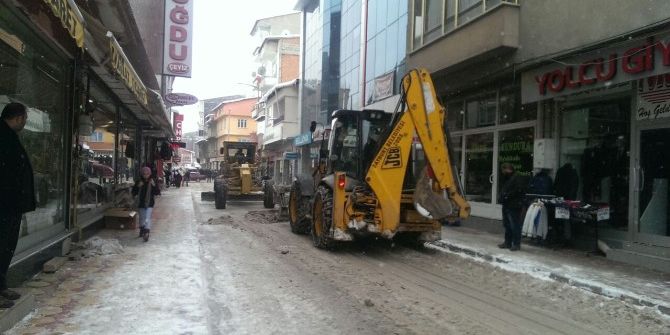 Bayburt’ta Kar Yağışı Hayatı Olumsuz Etkiliyor