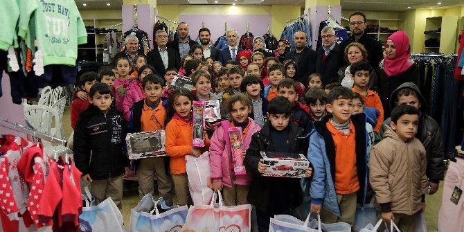 Halepli Çocukların Yüzleri Güldü