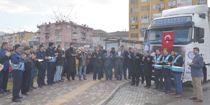 Diyanet Vakfı’nın Yardım Tır’ı Yola Çıktı