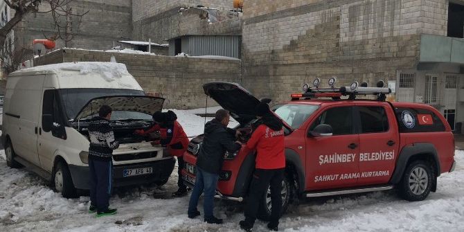 Şahkut’tan Şoförlere Yardım Eli