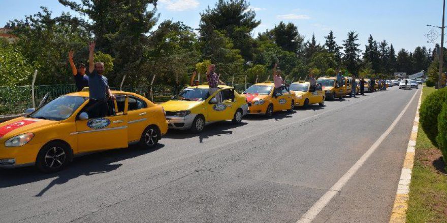 Taksicilerden Demokrasiye Tam Destek