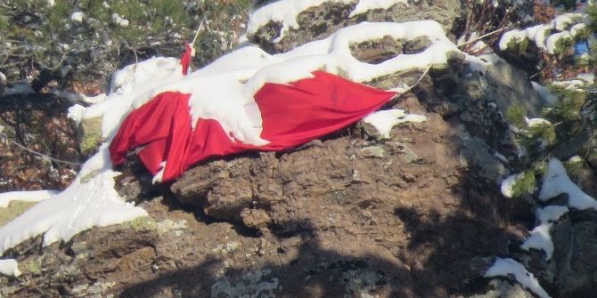 Bayrak Aşkı Böyle Olur