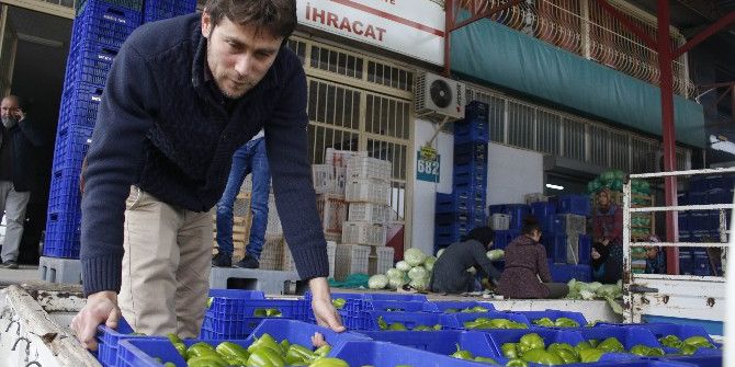 Antalya’da Çiftçi Rus Pazarının Açılmasını Bekliyor