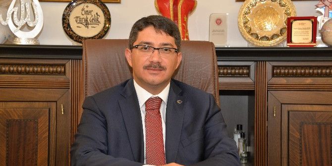 Başkan Çelik İstiklal Şairi Mehmet Akif Ersoy’u Andı